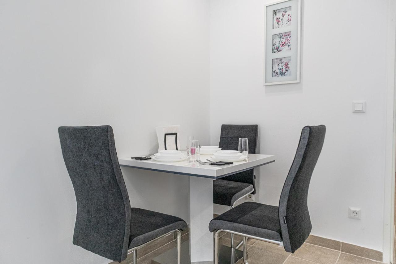 9 Min From City Center - Lovely Studio Near U1 Reumannplatz Wien Exterior foto